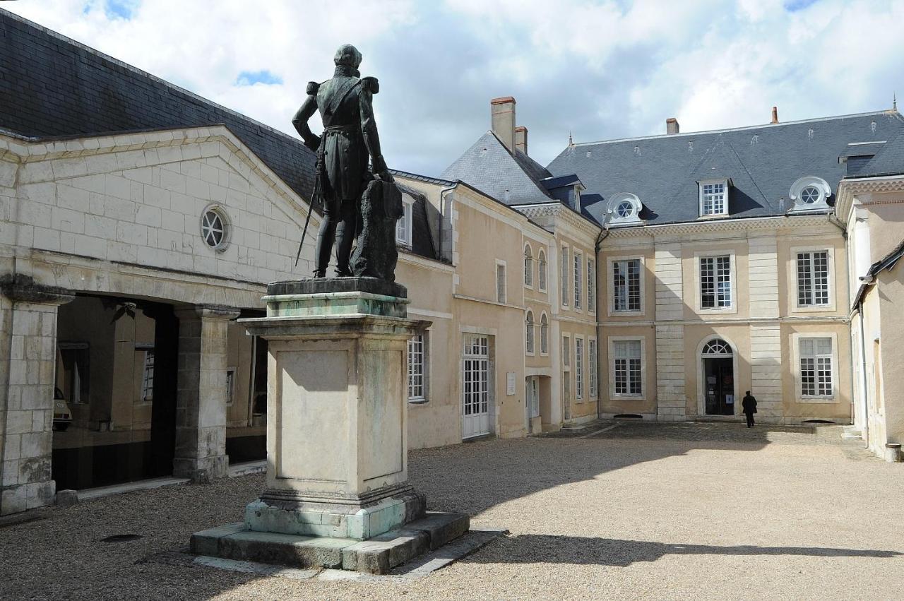 Maison D'Hotes De Charme - Au Lys Blanc Châteauroux Exterior foto